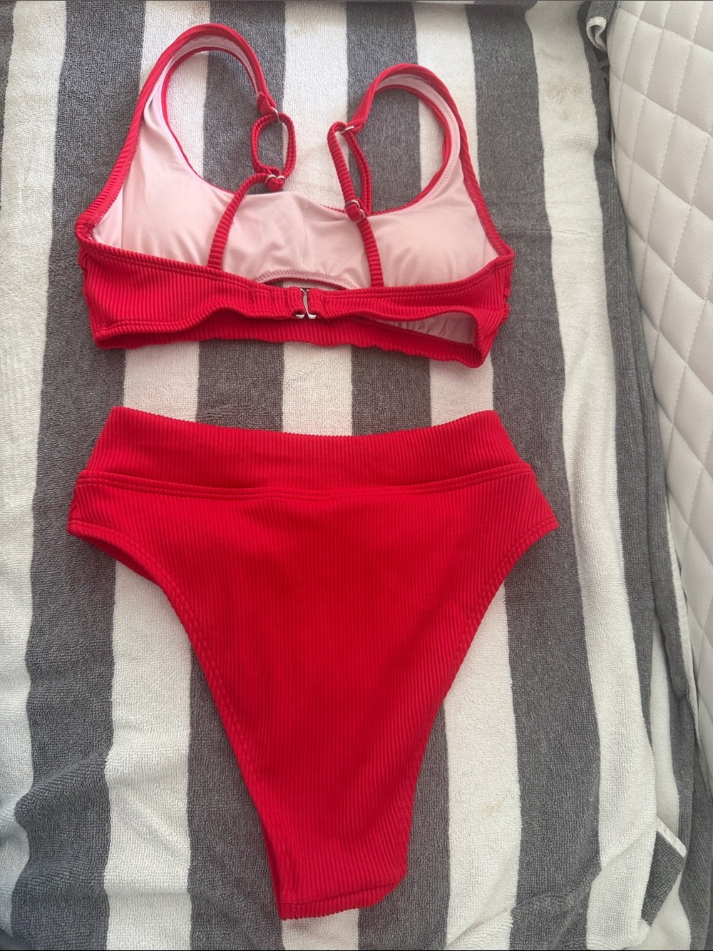 Red Ribbed Two-Piece Bikini Set - Picture 2 of 3